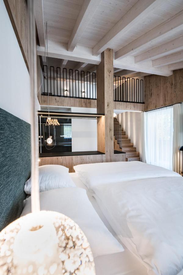 Hotel Ciasa Tama ラ・ヴィッラ エクステリア 写真