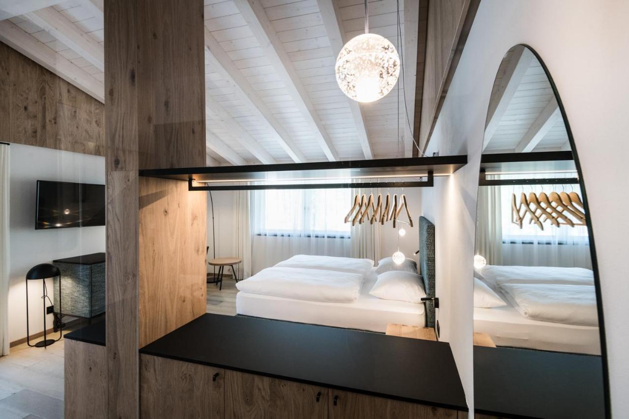 Hotel Ciasa Tama ラ・ヴィッラ エクステリア 写真